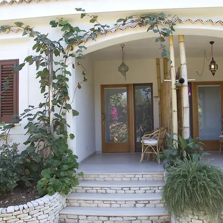 Oasi Beach Hotel